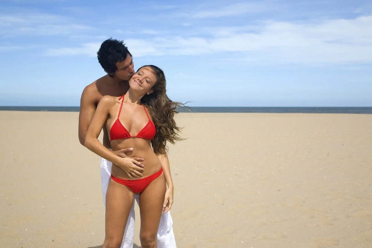 мужик с 2 телками. мужик с 2 телками. фотосессия две девушки и парень. двое мужчин и одна женщина. мужчина c двумя женщинами.