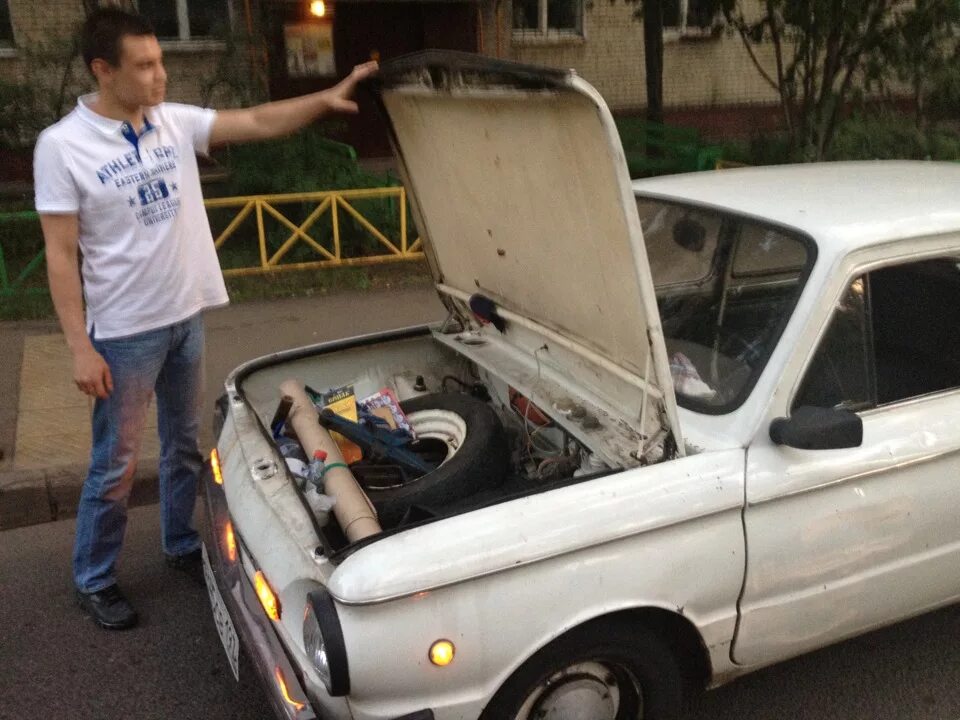 Багажников запорожец заз-968м. Запорожец багажник. Багажников запорожец заз-968м. Запорожец багажник. Запорожец багажник.