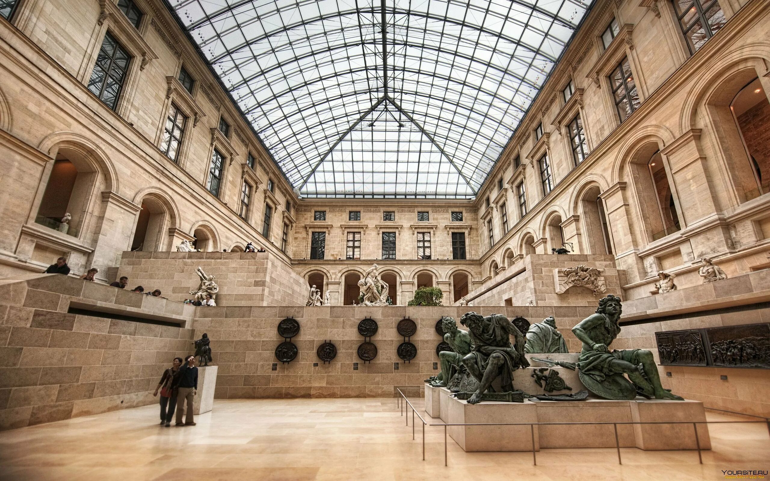 Какой париже музей. Музеи. Лувр. Париж. Музей Лувра в Париже. Музей Louvre, Париж, Франция. Лувр Франция внутри.