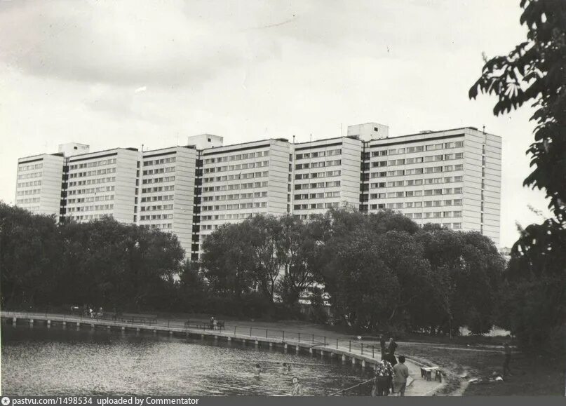 Каховка зюзино. Общежитие МФТИ Зюзино. Зюзино 1975. Зюзино старые фотографии. Селигерская 1970 пруд.
