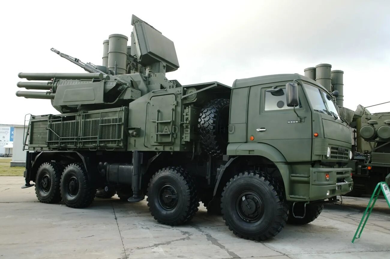 Панцирь с2 тайфун. Панцирь с1 из лего. Панцирь с1 на шасси баз-6909. Панцирь-с1 фото двигателя. Зрпк "панцирь-с1" на шасси man sx45.