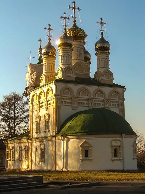 церковь спаса на яру рязань. храм спаса на яру рязань. рязань. самый красивый храм в рязани. спасо-преображенская церковь рязань.