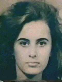 Родила 1975 года