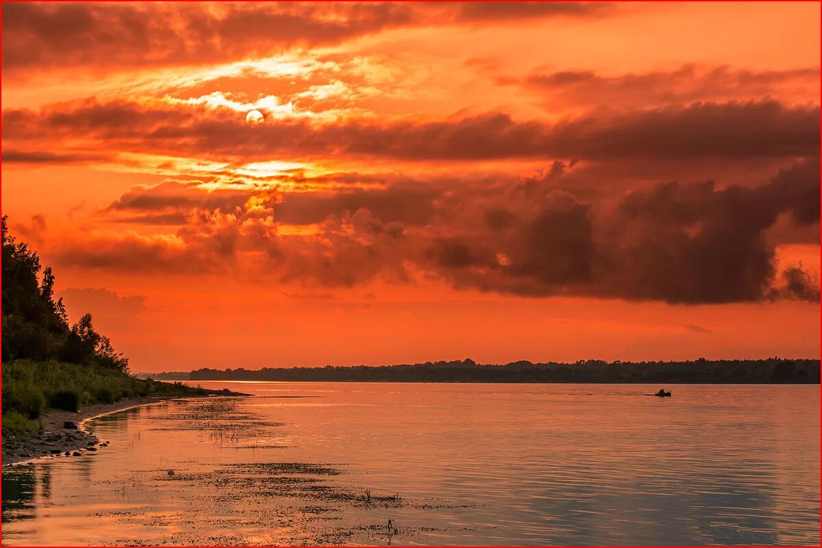 закат на волге. рассвет над волгой казань. козьмодемьянск закат на волге.