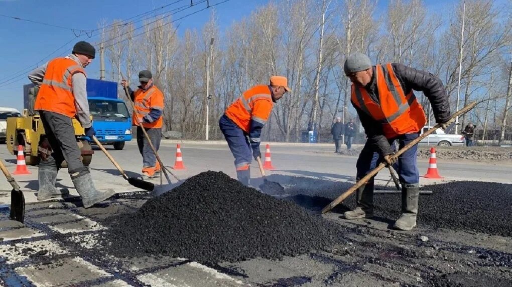 Ооо подмосковное. Ремонт дорог. Ремонт дороги. Ремонтные работы дорог. Строительство и ремонт дорог.