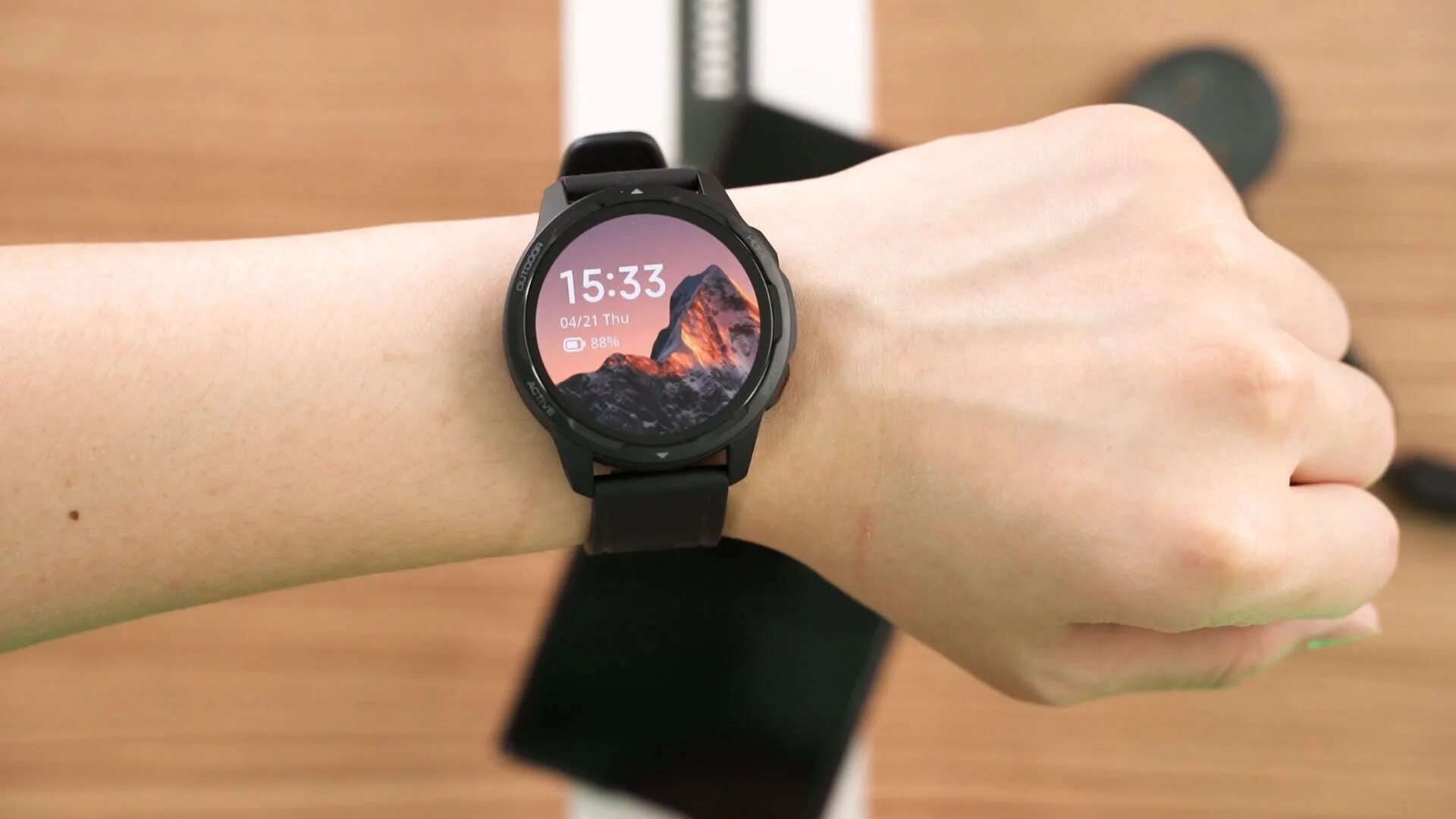 Xiaomi s1 Active. Xiaomi watch s1 Active. Xiaomi watch s1 Active на женской руке. Часы Xiaomi в походе. Ксиаоми актив 3