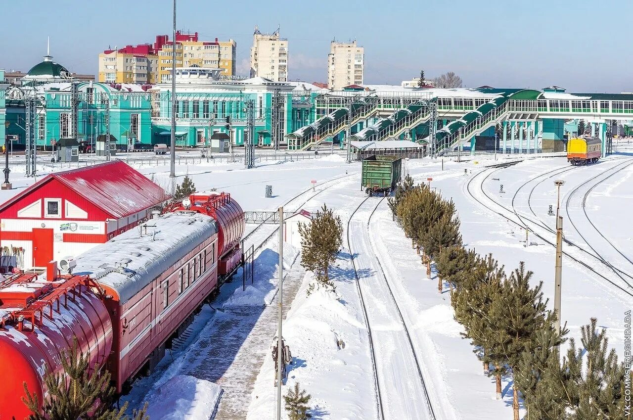 Омск п омский. РЖД Омск Омск. Омск фото. Омск утро. РЖД вокзал Омск.