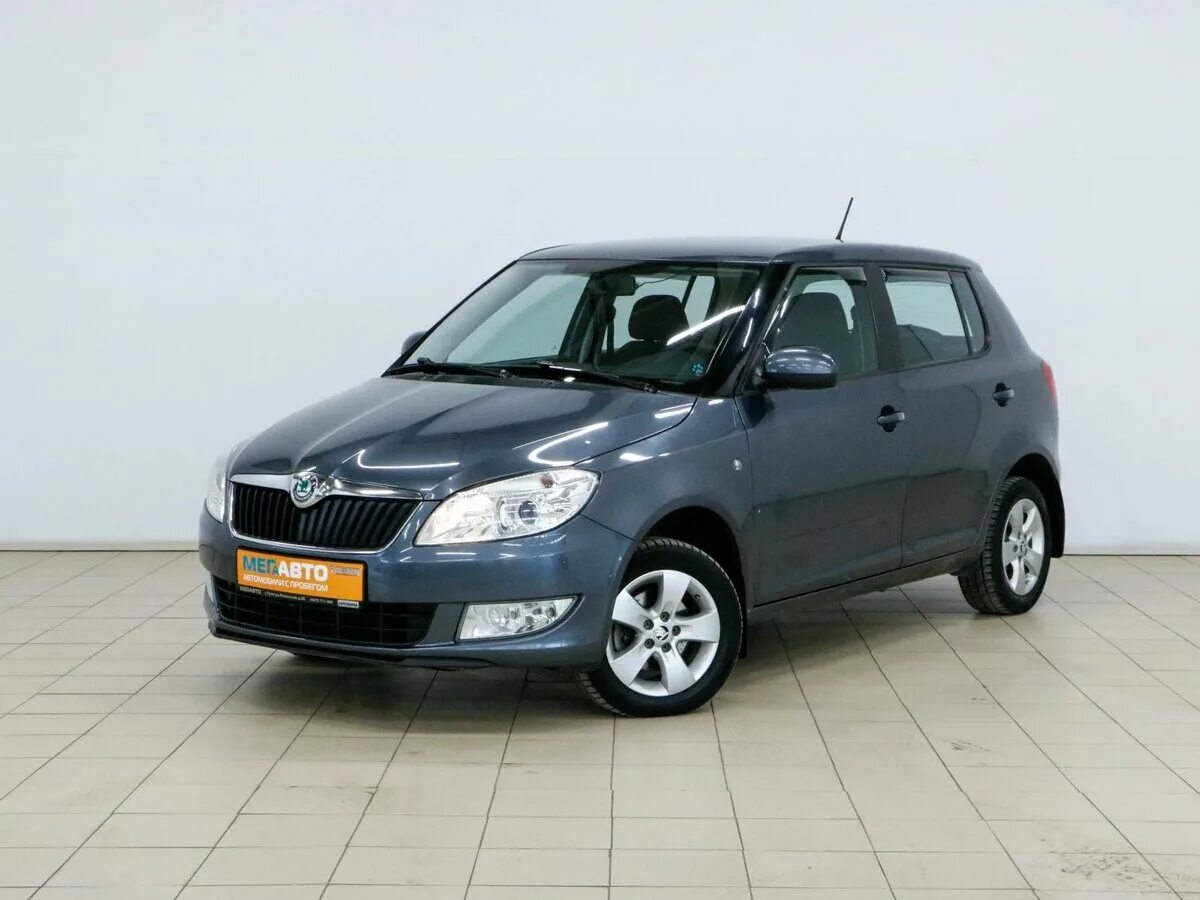 Skoda Fabia Scout, 2012. Шкода Фабия серая. Шкода Фабия Скаут черная. Skoda Fabia черный автомат за 957 тысяч. Авито купить шкода фабия с пробегом