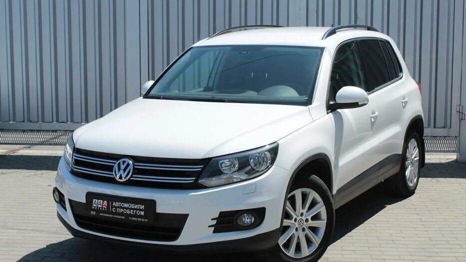 Фольксваген Tiguan 2012. Тигуан Фольксваген 2012г. Tiguan 2012 2.0. Volkswagen Tiguan 2012 белый. Volkswagen tiguan 2.0 tsi