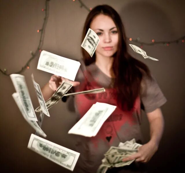 энергия денег. Money moon. Money moon. Money moon. земля из денег.