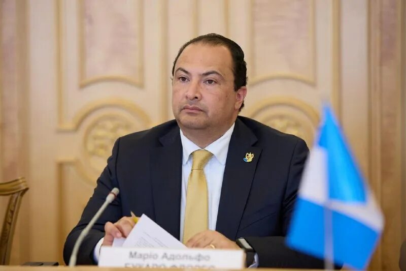 Таран министр обороны украины. З глава. З глава. Міністр оборони україни зустрівся з главою дипломатії єс. Пристайко посол.