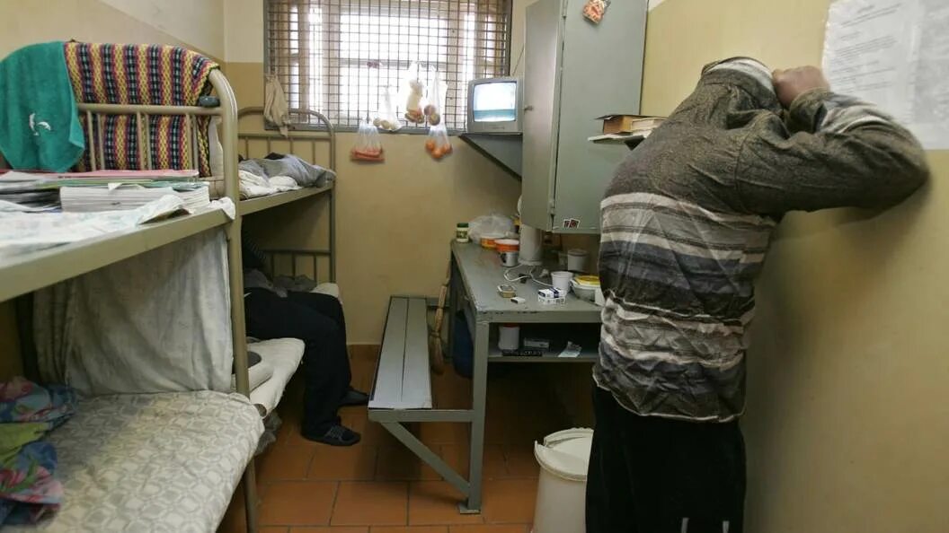 Как попасть в изолятор