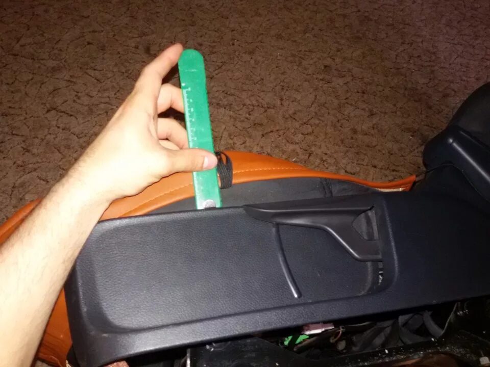 Как снять сидения поло Volkswagen Polo 1995-2003: Seat adjustment (General information / User manual) V