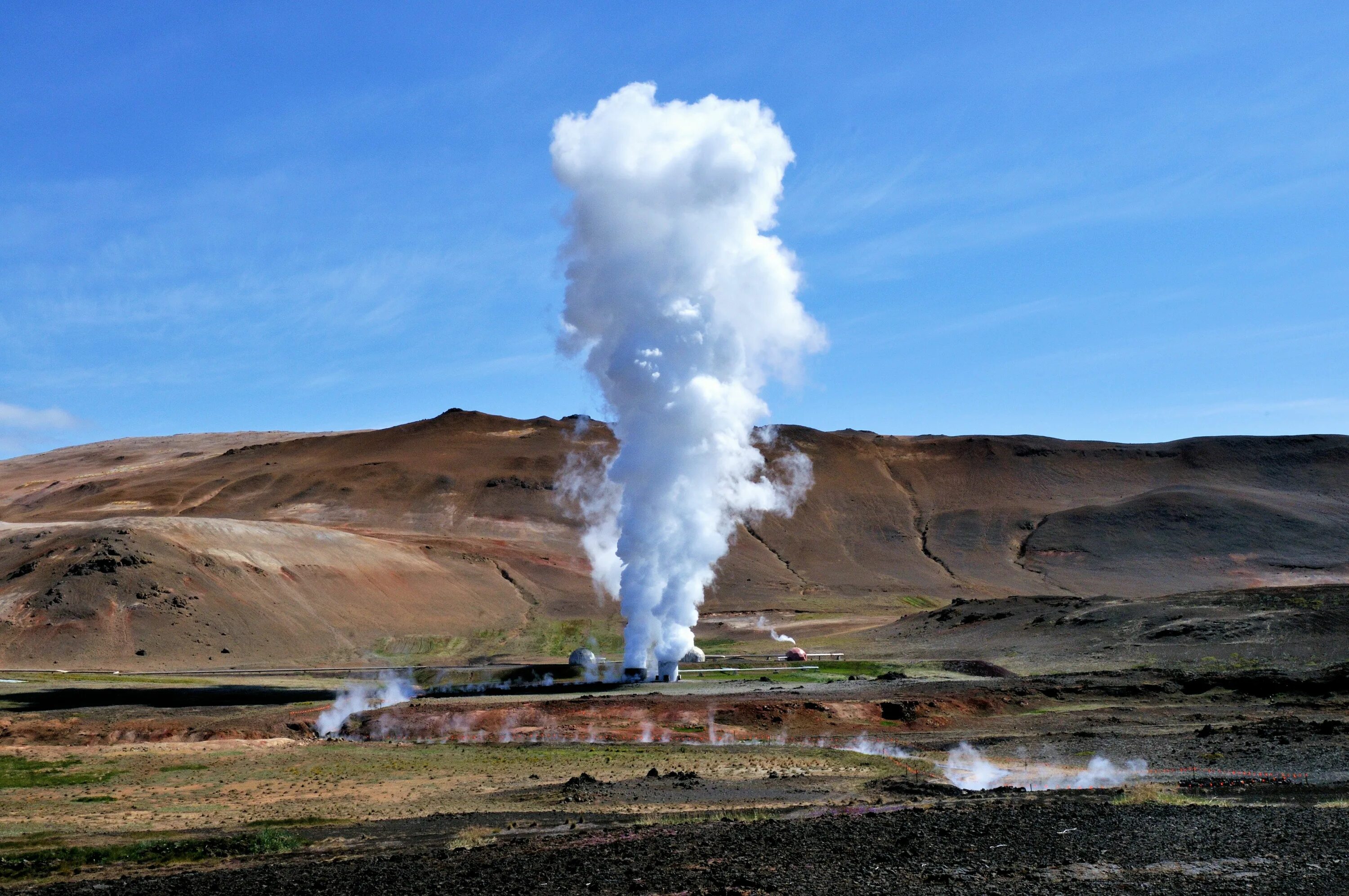 4. Геотермальная энергия. Энергия тепла земли (геотермальная энергия). Несьявеллир ГЕОТЭС, Исландия. 3. Геотермальная энергия.