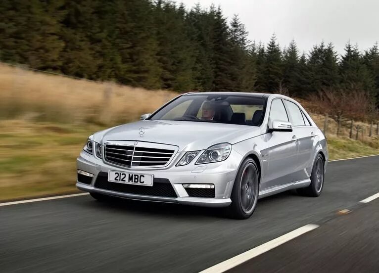 Mercedes e63 AMG 2012. Mercedes Benz e63 AMG 2012. Мерседес Бенц е63 АМГ 2012. Мерседес е63 AMG 2012.