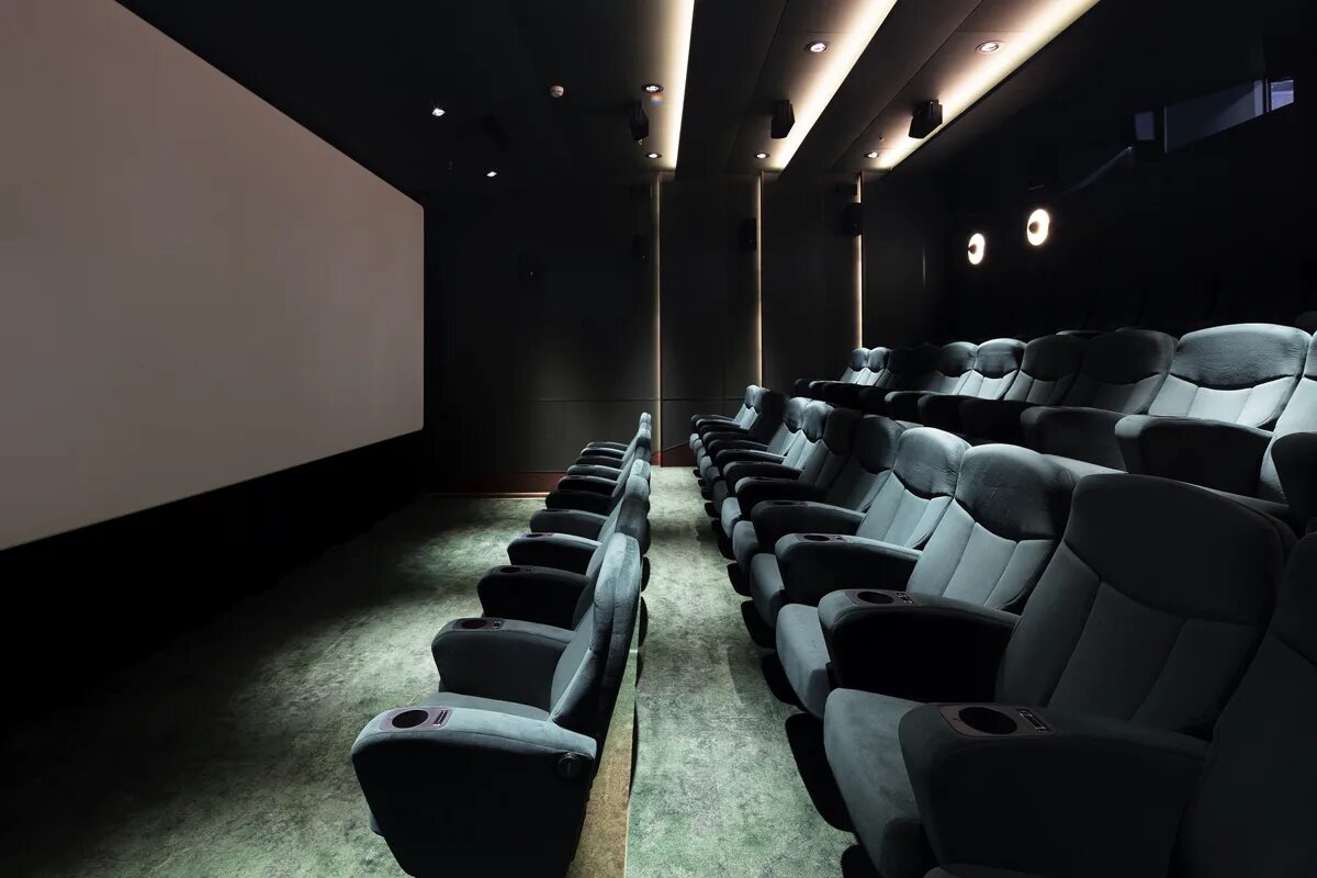 Камерный зал кинотеатр