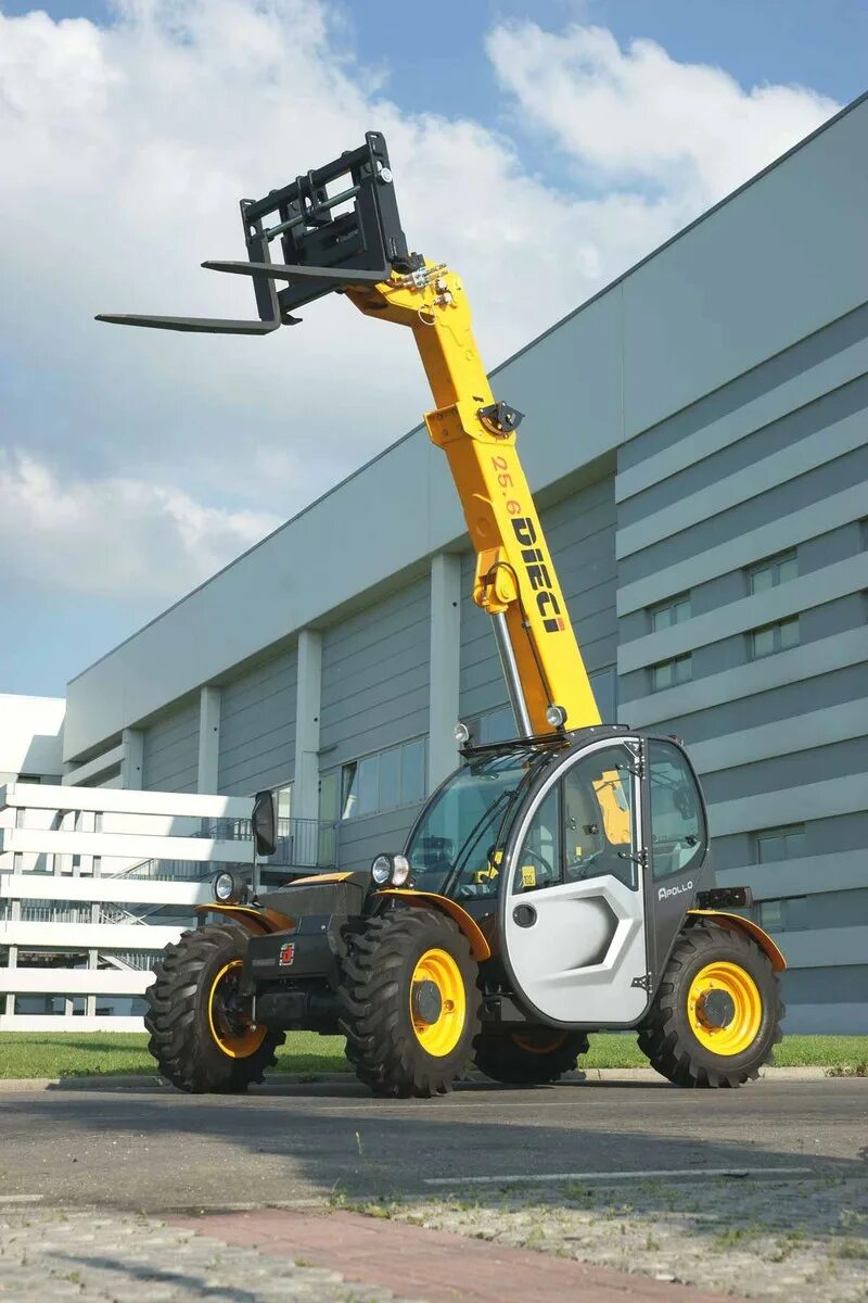 Apollo 25. Погрузчик dieci apollo 25.6. телескопический погрузчик dieci. телескопический погрузчик apollo 25.6. диечи мини агри 25.6 погрузчик.
