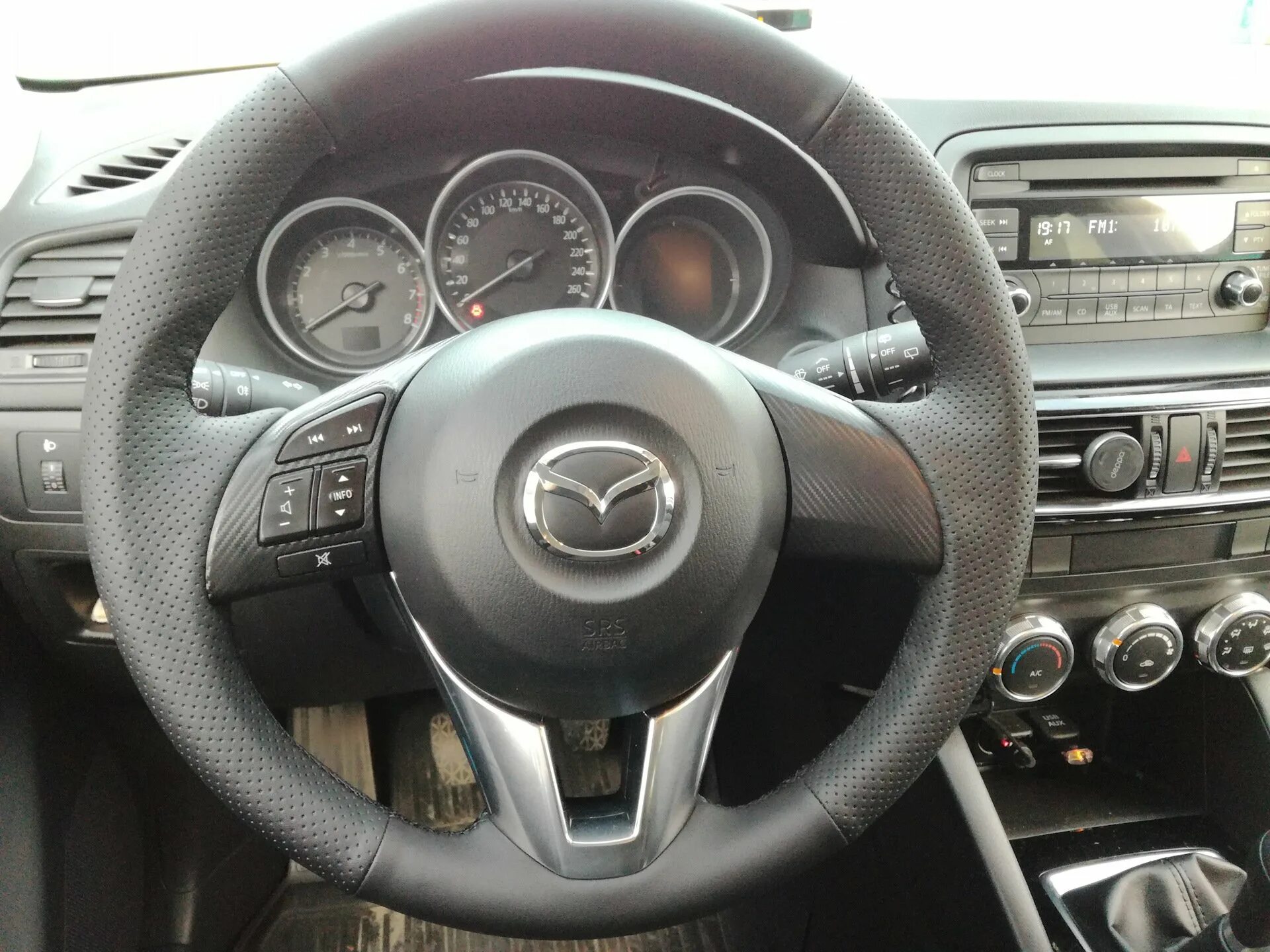 Руль мазда сх5. Руль mazda cx-5. руль мазда сх5 2016. руль мазда cx5 2012.