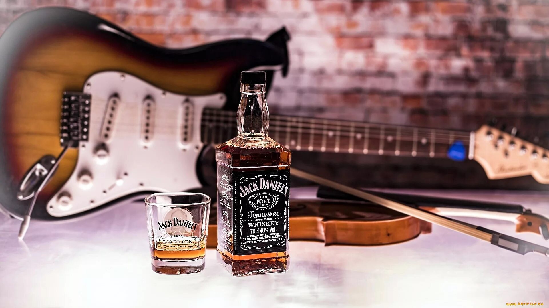 Whisky jazz. Виски бар. Песня ночь виски. Песня ночь виски. Good whiskey blues все альбомы.