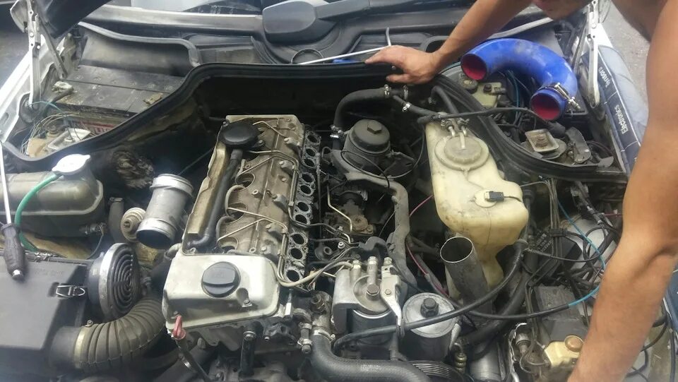 Установка сигнализации на мерседес 124. 21093 мотор. Сигнализация a. Мотор шеснарь 124. Приора 120 124 126.