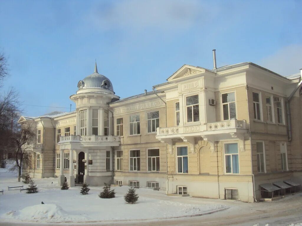 3 советская больница саратов. Клиническая больница миротворцева. Больница имени миротворцева саратов. Р. Клиническая больница миротворцева саратов.