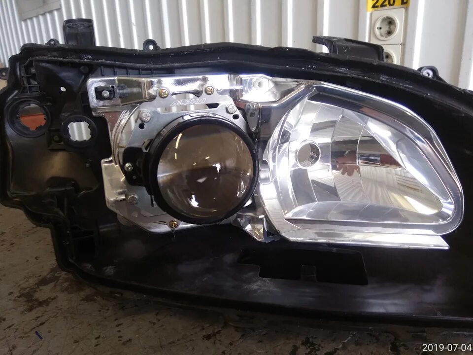 Субару аутбек линзы. Линзы в фары subaru outback 2007 года. Какие линзы стоят в outback br. Субару аутбек линзы. Линзы в subaru outback bh.