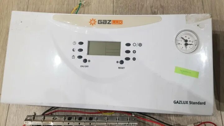 Ошибки котлов газлюкс. Котел газовый газлюкс эконом. котел gazlux standard инструкция. плата gazlux standard. газлюкс стандарт в-24-т1.