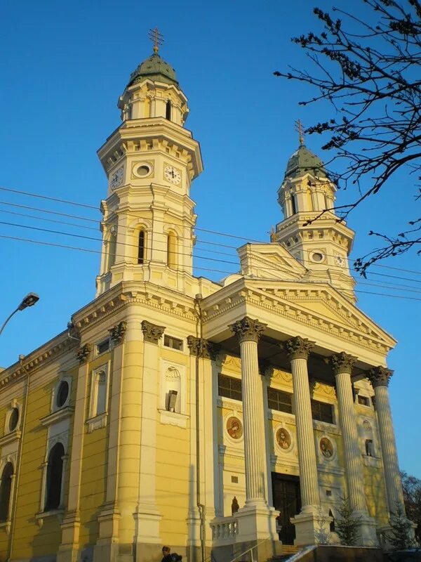 Униатская церковь в россии. Униатская церковь черновцы. Показать фото церкви святого ремигия в г. Белорусская греко-католическая церковь. Орша костел.