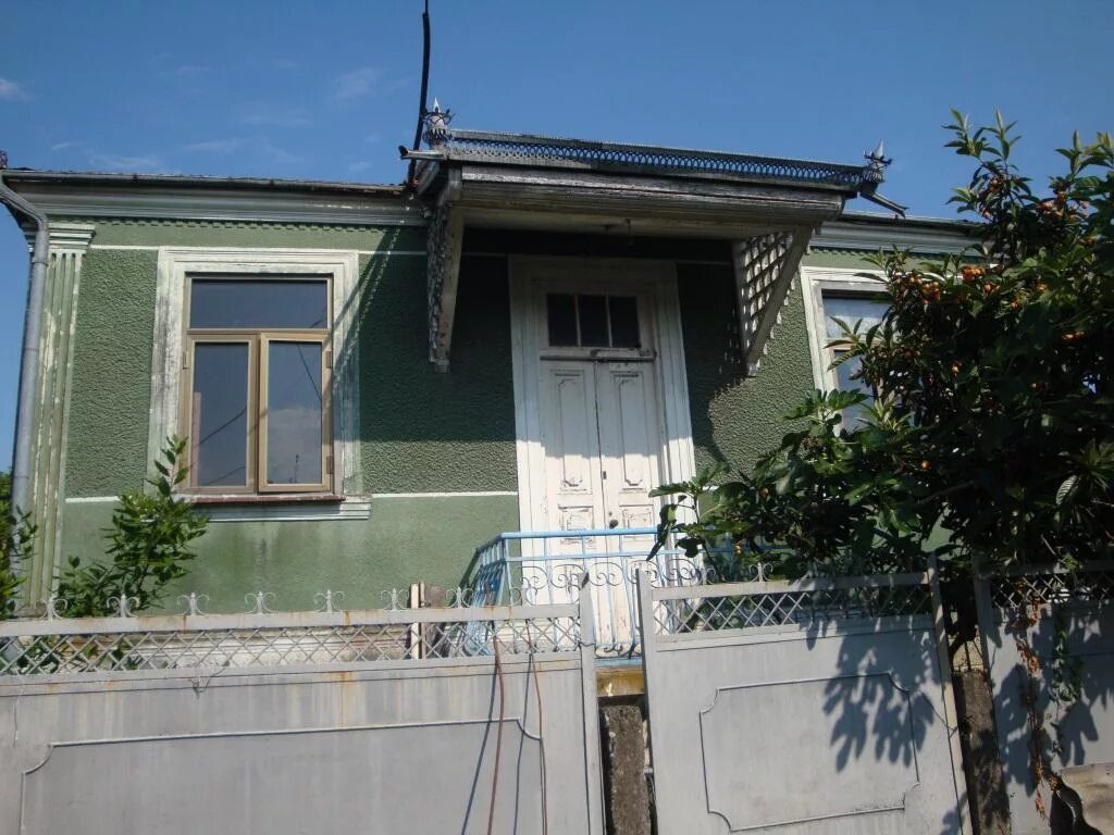 Купить жилье в абхазии. Абхазские частные дома. Элитная недвижимость в Абхазии. Абхазия жилье. Недвижимость в Абхазии фото.