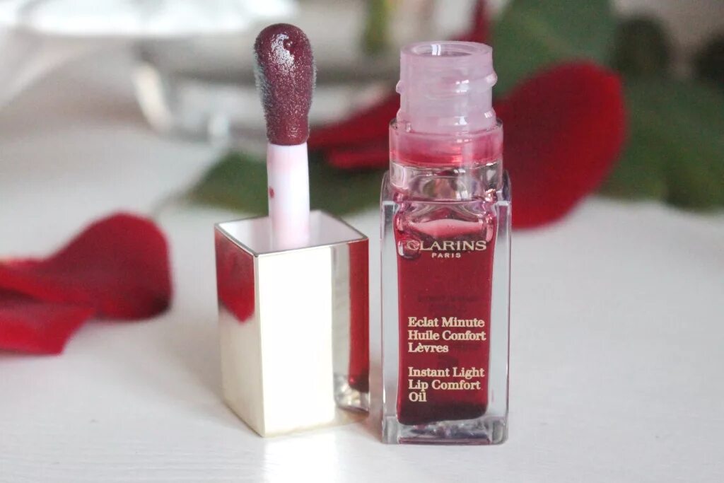 Clarins масло для губ оттенки. Кларанс масло для губ 05. Масло для губ кларанс 06. Clarins lip comfort oil shimmer 05. Clarins lip comfort oil shimmer.