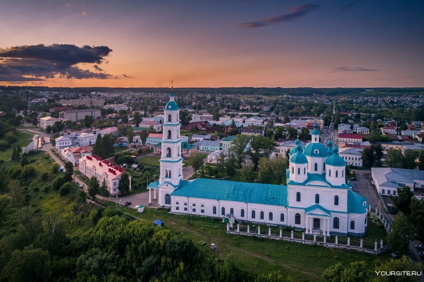 Елабуга время. Елабуга центр города. елабуга исторический центр. город елабуга татарстан. казань город елабуга.