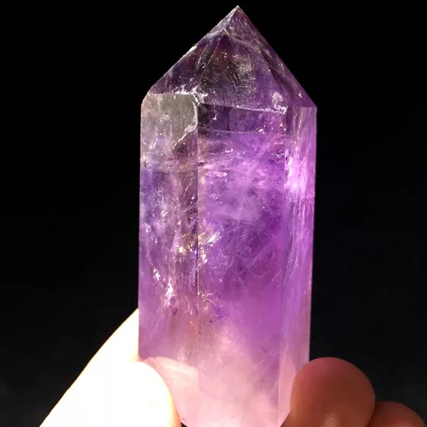 кристаллы воздуха. кварцевый кристалл кристалл. кристалл воздуха. кристаллы концепт. крупные кристаллы.