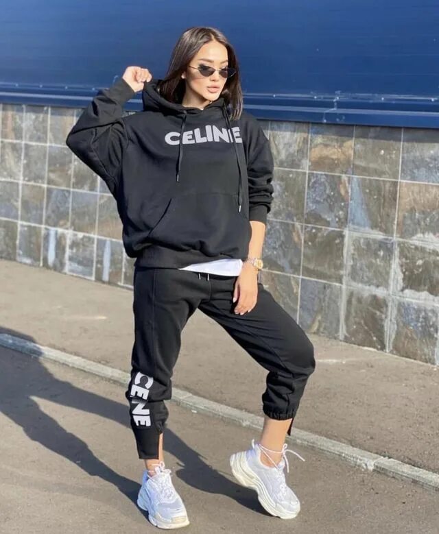 Celine костюм женский. Спортивный костюм celine женский. Спортивный костюм celine женский. Celine костюм женский. Спортивный костюм celine женский.