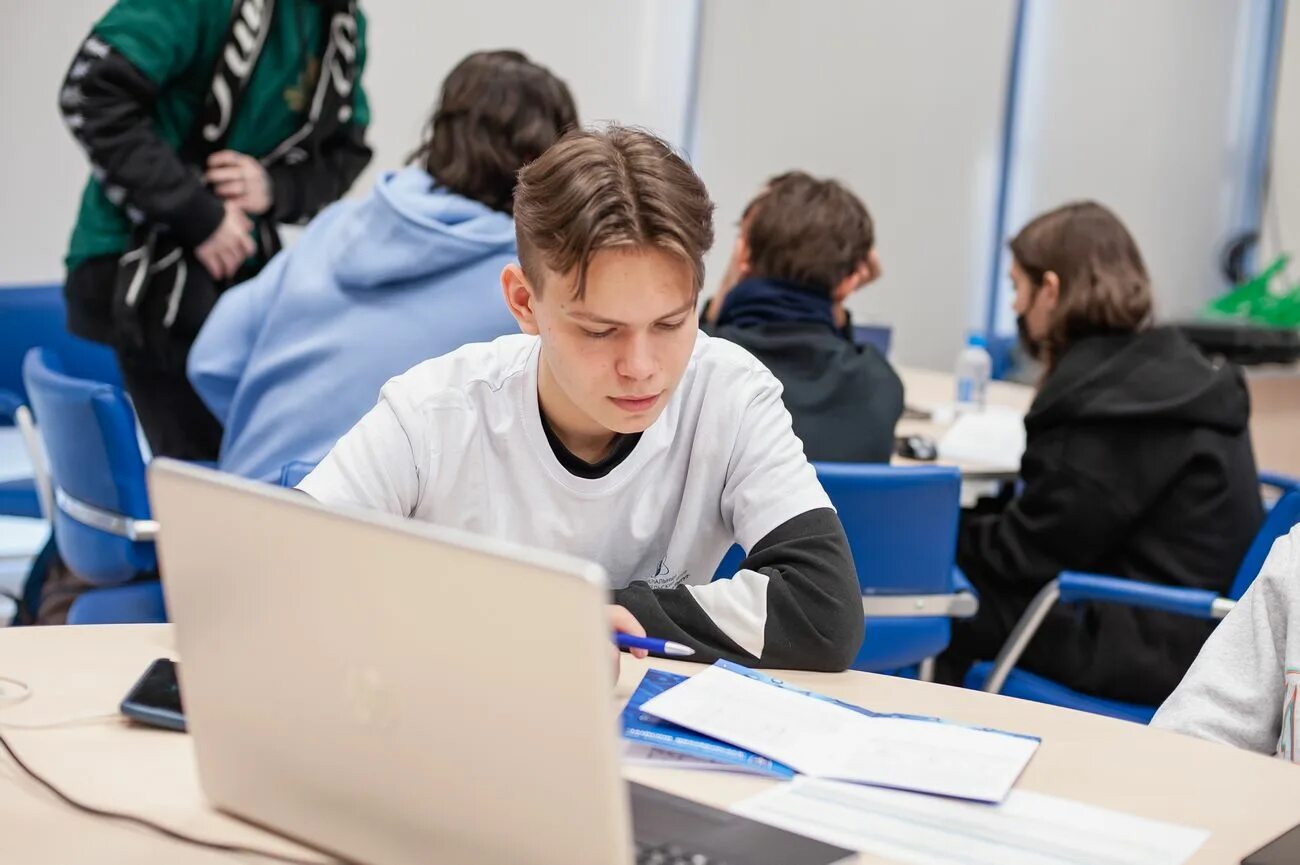 Олимпиада курчатов по физике. Олимпиада курчатов заключительный этап. Всероссийская олимпиада школьников 2021-2022 сириус. Курчатов олимпиады прошлых лет. Курчатов олимпиады прошлых лет.