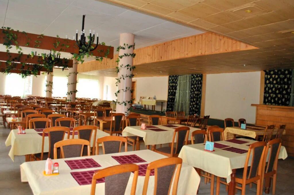 Спортивно-оздоровительная база домбай. Отель крокус домбай. Спортивно оздоровительный комплекс домбай. Спортивный комплекс домбай. «домбай» оздоровительный комплекс (домбай).