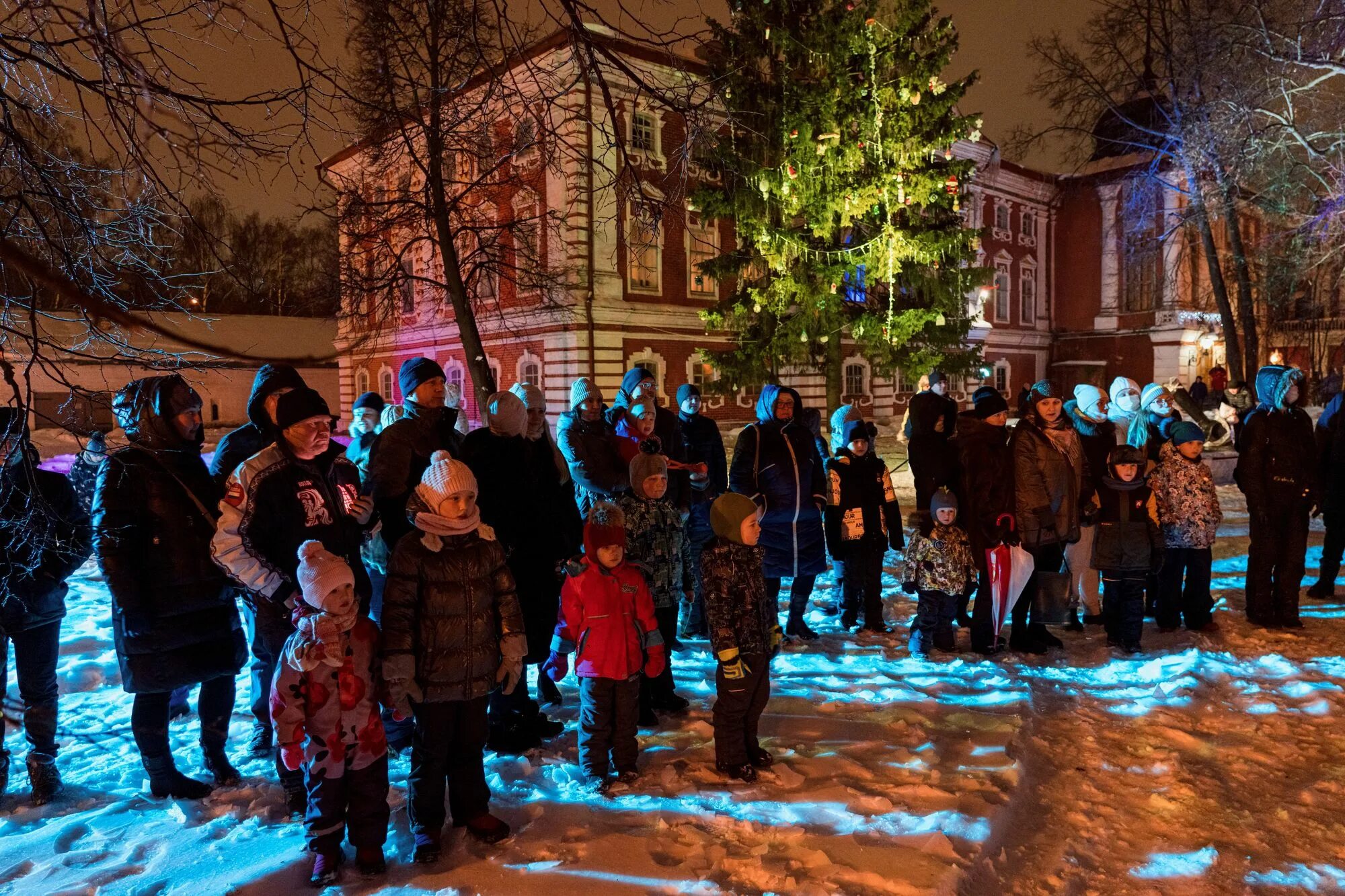 Мероприятия в вологде сегодня. Новогодняя Вологда. Новогодняя ярмарка в Вологде 2022 год. Вологда на НГ. Настоящий новый год Вологда.