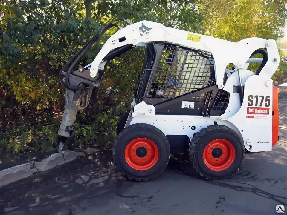 Гидромолот bobcat. Бобкэт 175. Гидромолот на Bobcat s175. Мини погрузчик Bobcat s175. Мини погрузчик Bobcat 300 с гидромолотом.