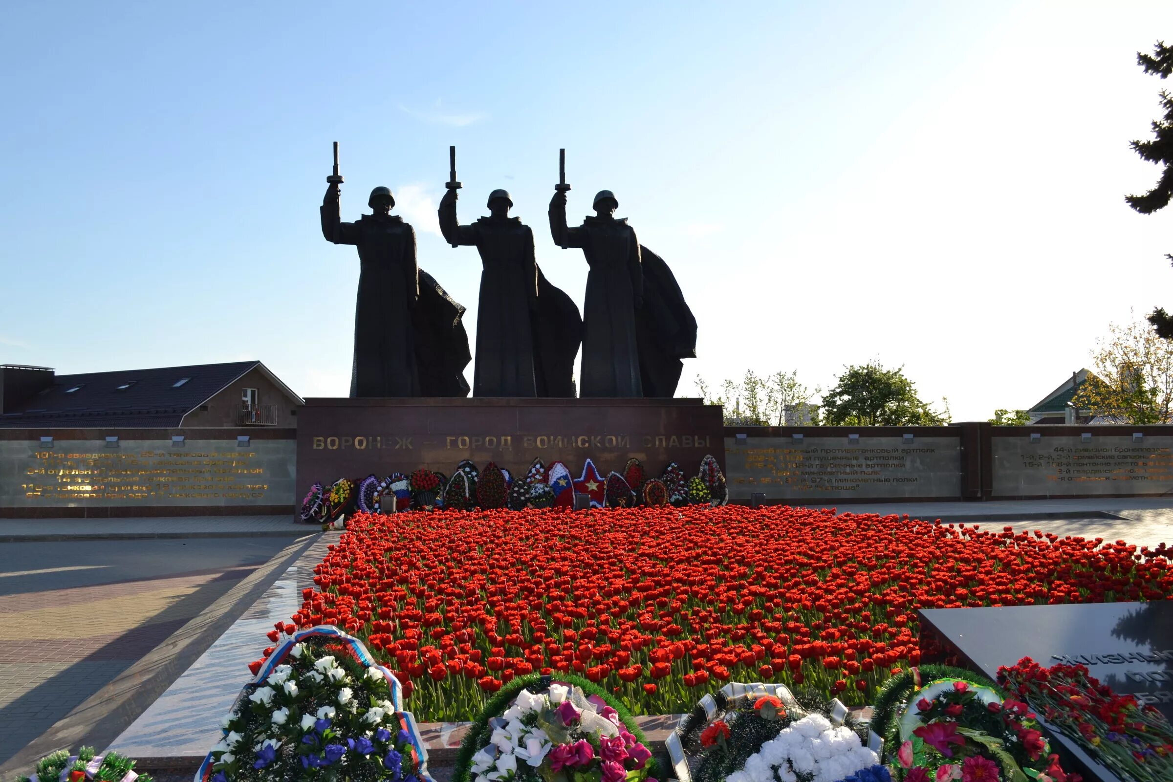мемориал чижовский плацдарм в воронеже. зал памяти чижовский плацдарм воронеж. воронеж 1942 чижовский плацдарм. плацдарм воронеж. памятник чижовский плацдарм в воронеже.