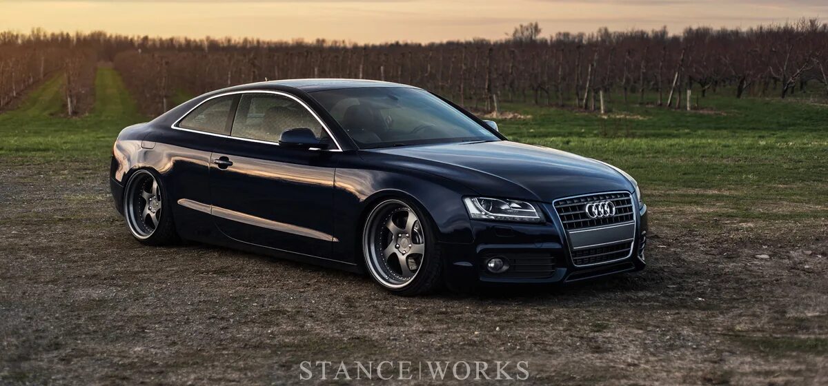 Ауди оцинкованная. Audi a5. Audi a8 купе. Audi a7. Audi a5 stance.