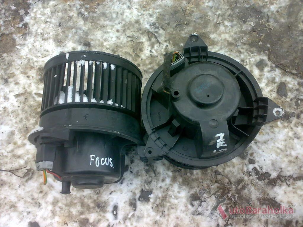 Вентилятор печки форд фокус 1. Мотор печки форд фокус 2. Ford focus 2 мотор печки. Мотор печки фокус 3. Вентилятор печки фокус 3.