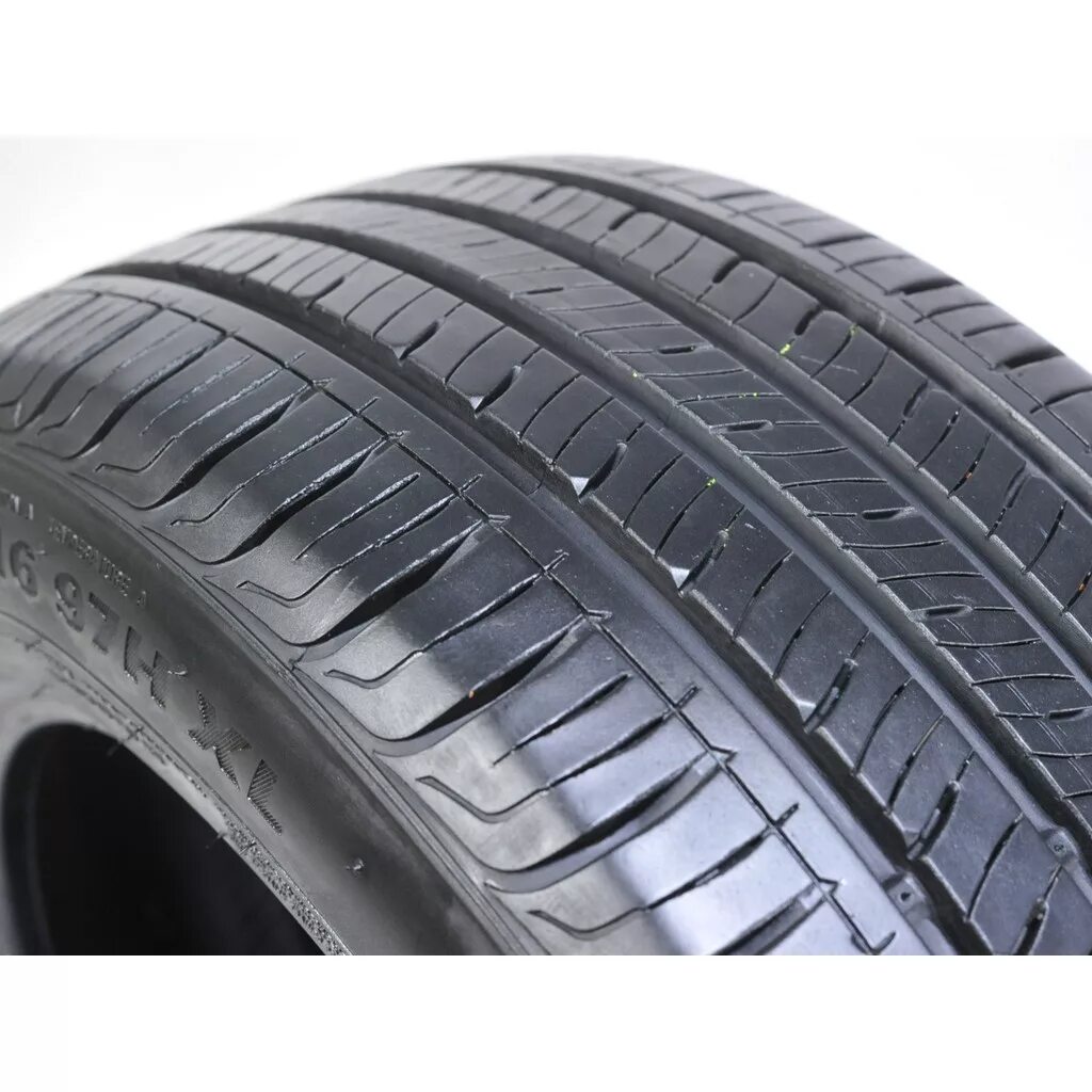 Kumho solus r17. Kumho Solus ta31. 205/65r16 Kumho Solus ta31 95 h. Kumho Solus ta31 205/55 r16. Kumho Solus 31.