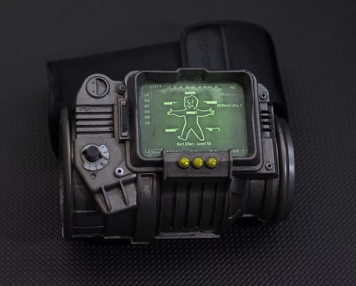 Пип бой fallout. Фоллаут пип бой 3000. pipboy 3000 fallout 3. пип бой 3000 fallout 4. пит бой 3000.