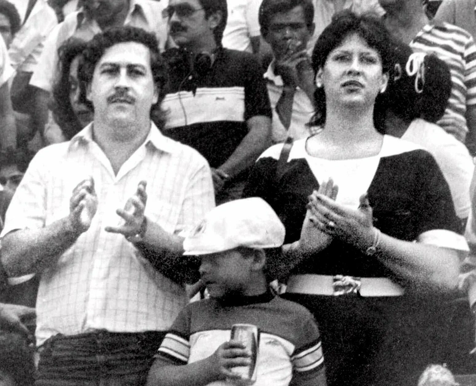 Pablo Escobar y su familia... Crónica