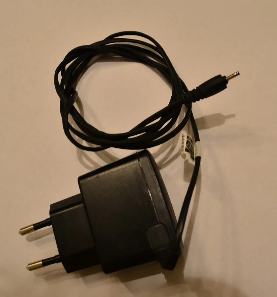 Зарядка старого образца. Зарядка для нокиа юсб. Зарядка от нокия 3312-. З/у samsung tad137ebe. Зарядка старого образца.