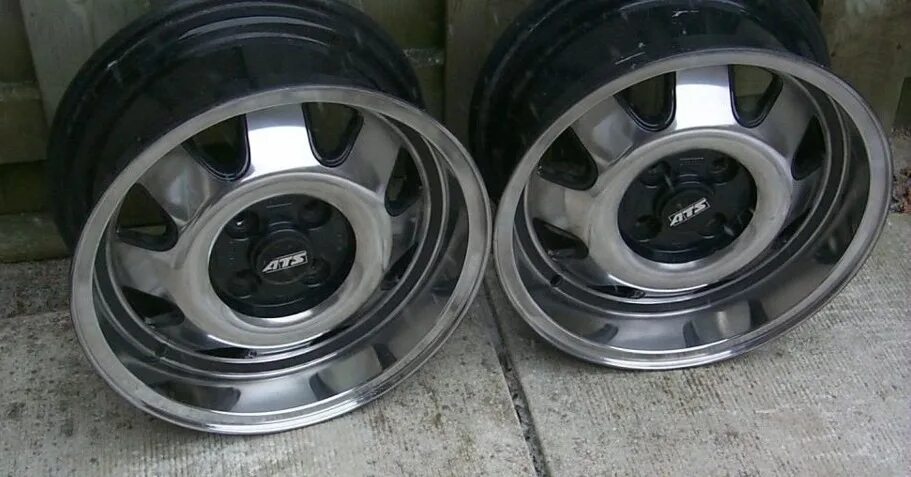 Sakura r16. 1 trebl 53a45r black. Колесные диски 4 100. Диски hrs r15 4х100. Колесные диски 4 100.