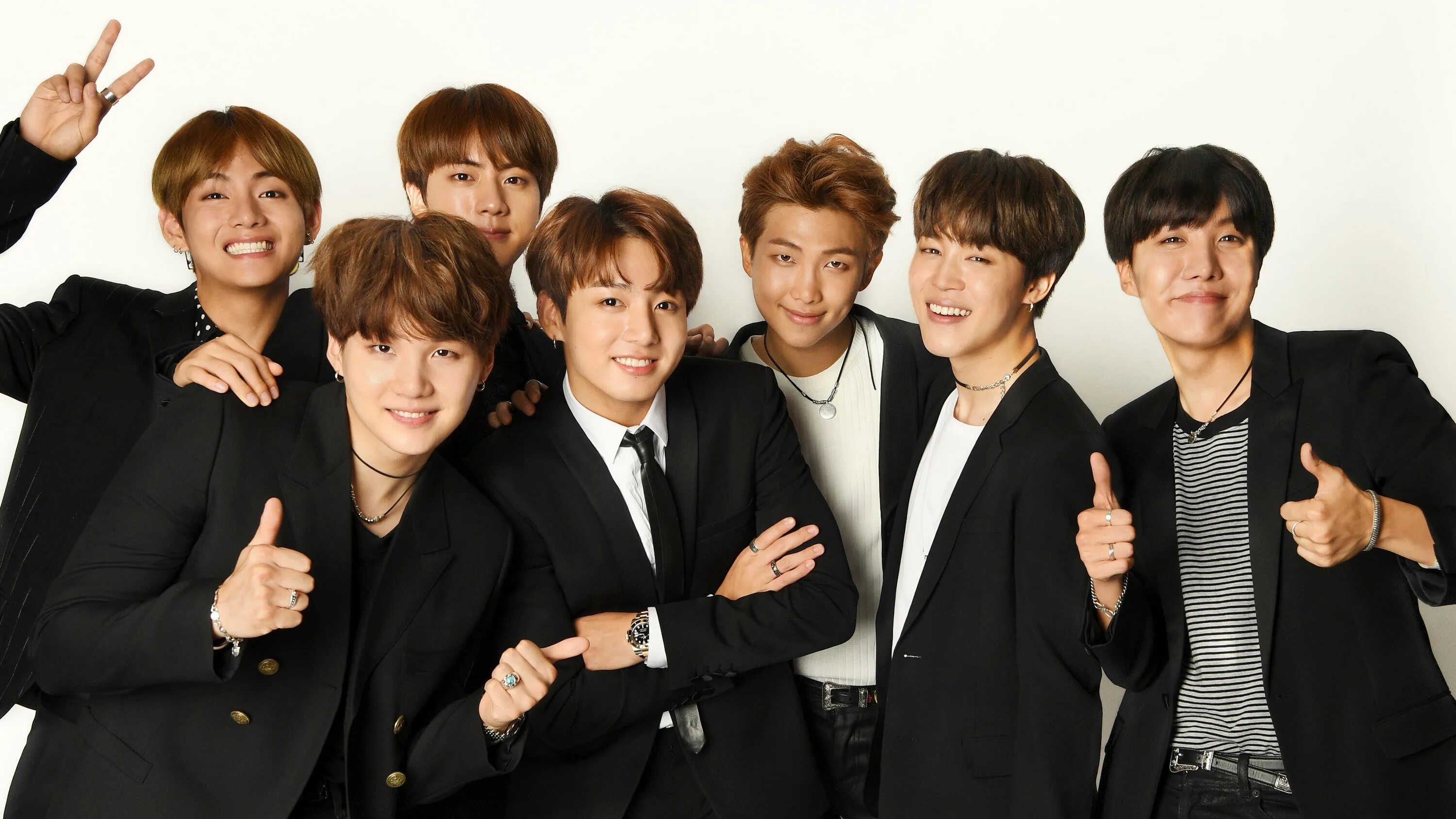 Bts группа корейская участники. группа бтс 2019. южнокорейская поп группа бтс. южно корейский ансамбль бтс. бтс группа корейская 2022.