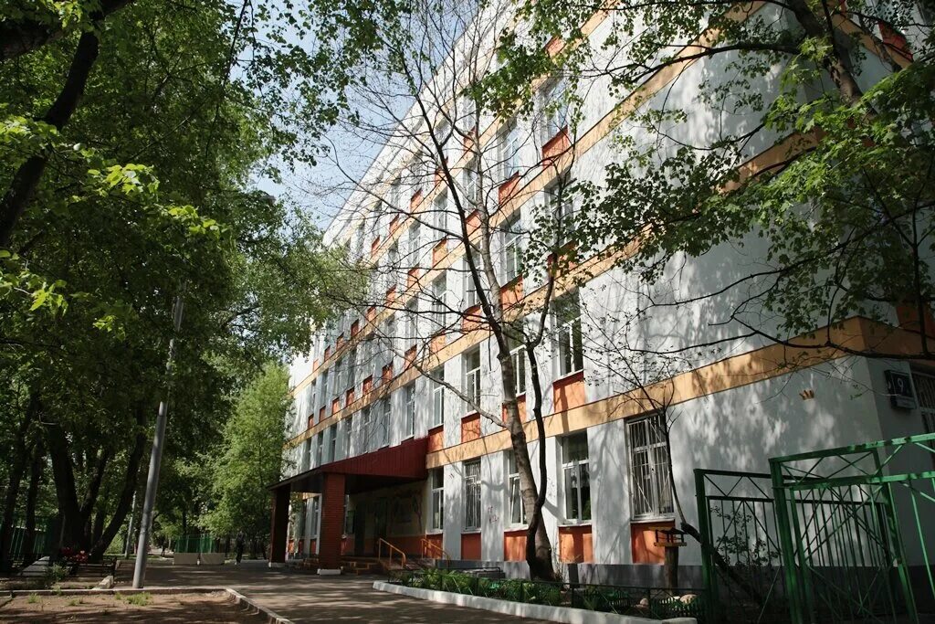 Гиляровского, 65с1. Школьная 3 строение 1. Школа 2124 армянский переулок. Лицей 1598. Школа 2124 армянский переулок.