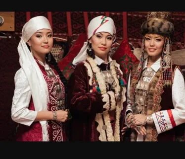 Фетиш етік киген әйелдер