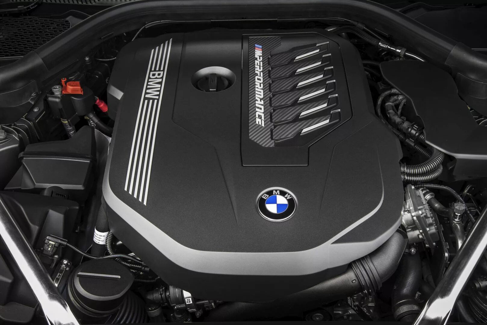 Новые двигатели бмв. BMW z4 мотор. BMW z4 III (g29). Мотор БМВ 4.4. BMW m340i мотор.