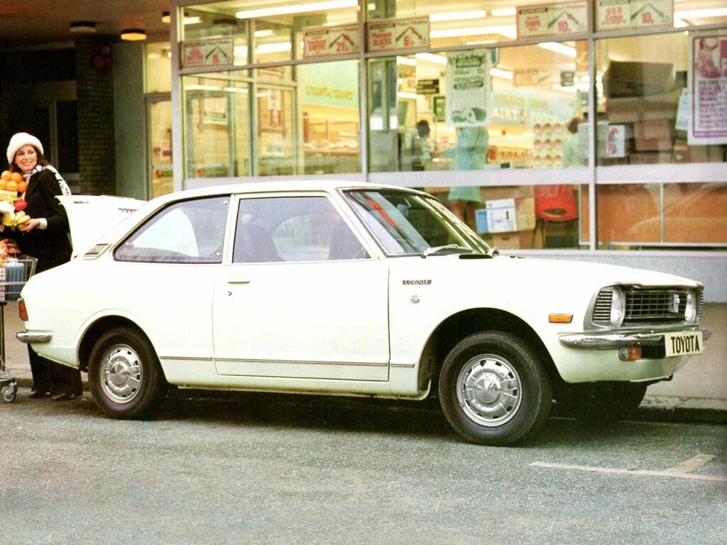 Королла 2 поколение. Toyota Corolla 1974. Тойота Королла 2 поколения. Toyota Corolla 1970. Toyota 1970.